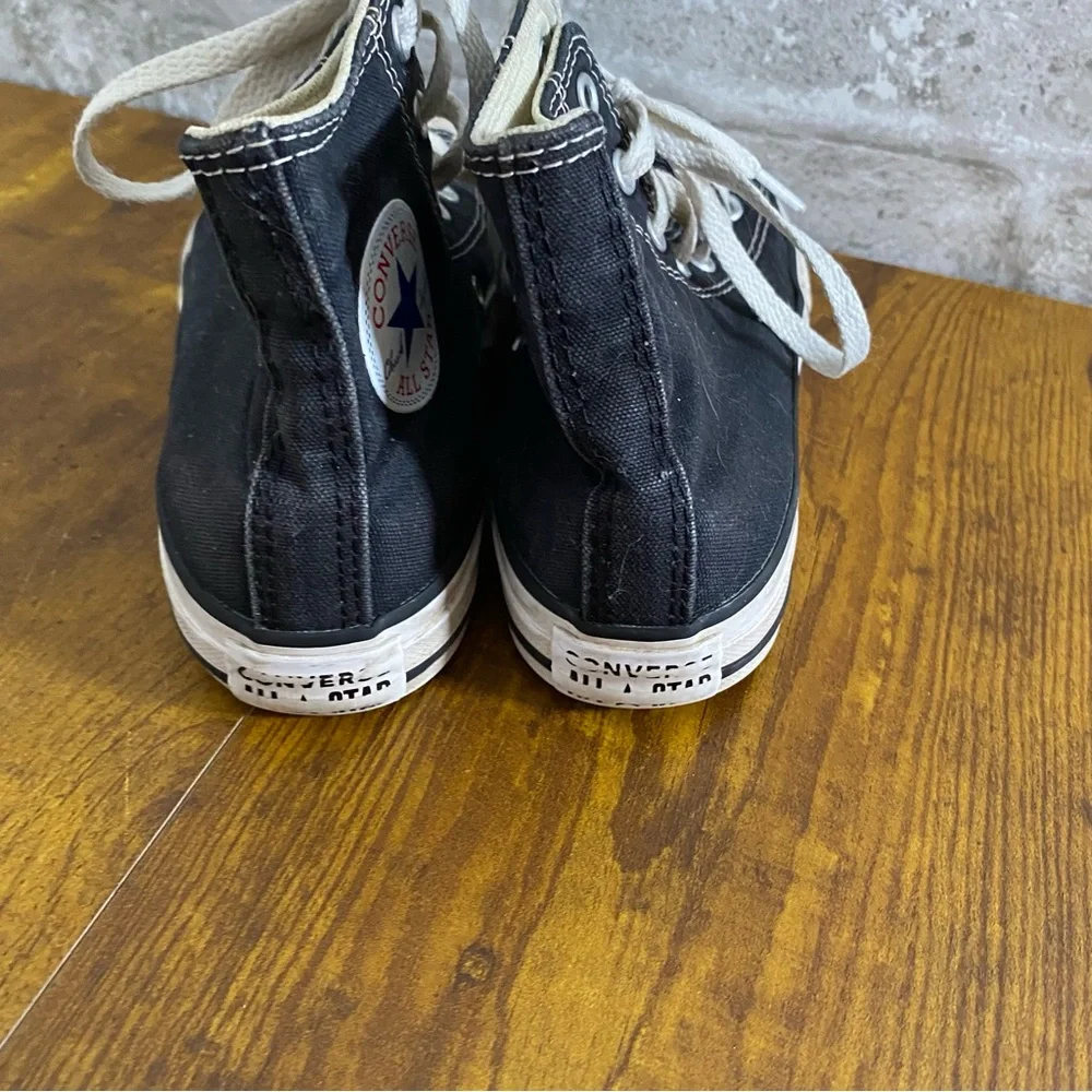 Converse Kids Black High-Top Sneakers size 2